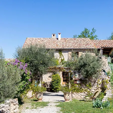 Bed & Breakfast La Ferme Du Petit Segries 3*