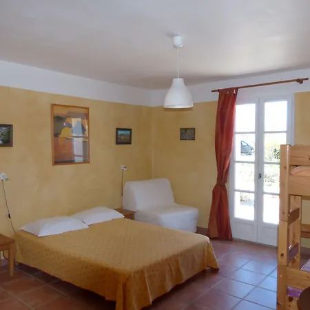 La Ferme Du Petit Ségriès Bed & Breakfast 3*