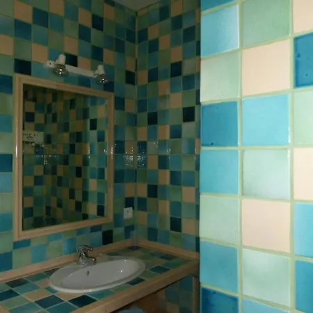 Bed & Breakfast La Ferme Du Petit Segries 3*