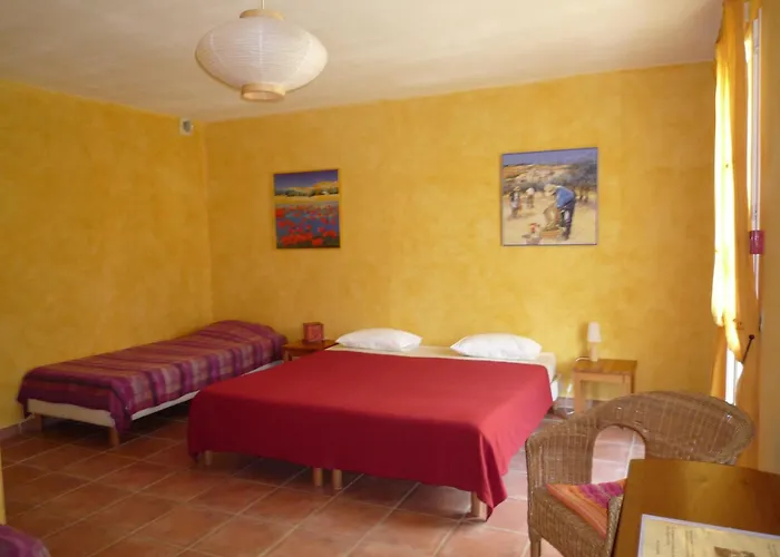 La Ferme Du Petit Segries 3*