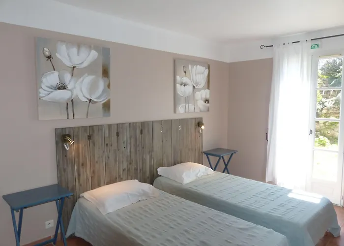 La Ferme Du Petit Segries Bed & Breakfast 3*