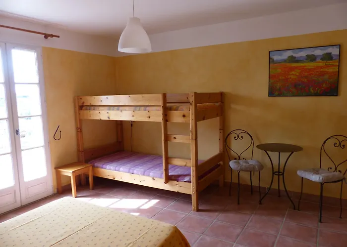 Bed & Breakfast La Ferme Du Petit Segries 3*