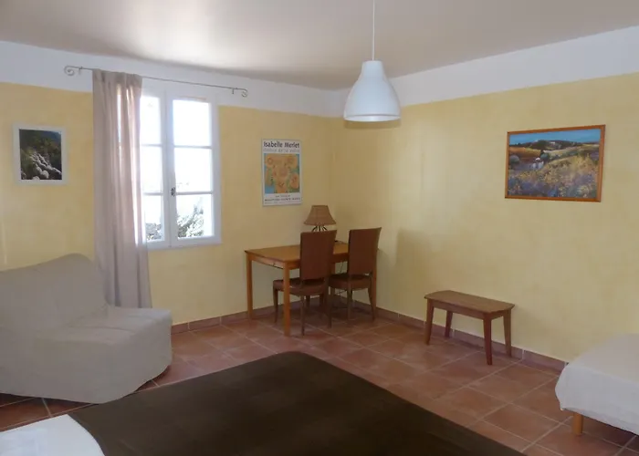 La Ferme Du Petit Segries 3*