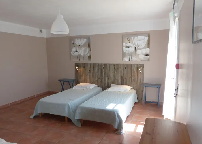 La Ferme Du Petit Segries Bed & Breakfast 3*